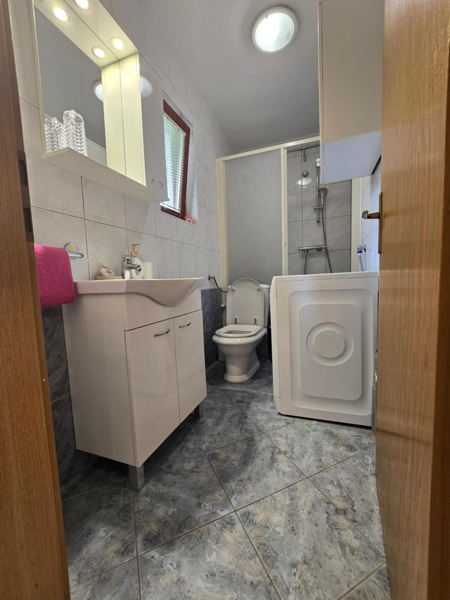 Apartman Barbara ビビニェ エクステリア 写真